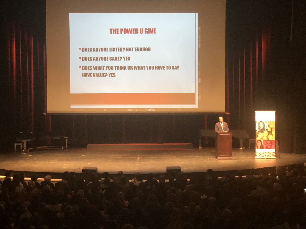 CedarPosts's tweet photo. RT CMPD: Tonight chiefputney was honored to give the closing remarks For The Hate U Give’s angiecthomas at cpcc.  Event was sponsored by BankofAmerica and cmlibrary! What an inspiring evening! #BeTheDifference #bridgingthedifference https://t.co/l2v1ZMEnjI