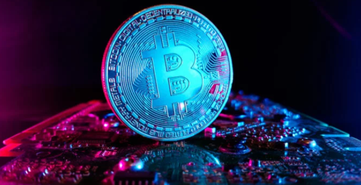 BerminalApp's tweet photo. VanEck Exec says 'Don't Worry, Bitcoin's Not Going Away'
https://t.co/m0CRFUDUBy
#BITCOIN #GABORGURBACS #VANECK #DigitalAssetStrategy #NASDAQ https://t.co/RVJ8uZ1kVP