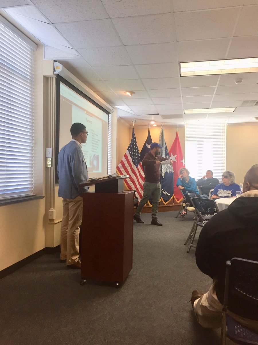 CRA_Recycle's tweet photo. Collegiate Recyclers Coalition Workshop!
#CRAconference 
#recycle #conference #workshop #charlestonsc #recycling #zerowaste https://t.co/IqGoxLExah