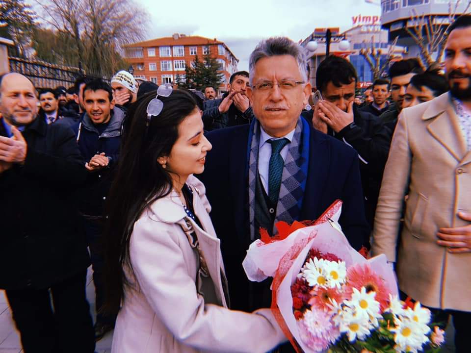 YlmazDademir7's tweet photo. Yozgatİçin SağAltKöşe https://t.co/8eb7HJhAFS