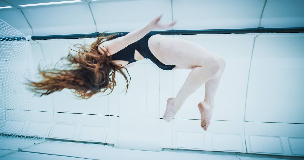 art_in_space's tweet photo. Do you want to ask me something about my #weightlessnessdance ? Follow @FromSpaceWLove and send him your questions ๐๐๐ซ #artinspace #spaceart #danceinspace @dearmoonproject #weightlessnessart https://t.co/iES4QzJt2a