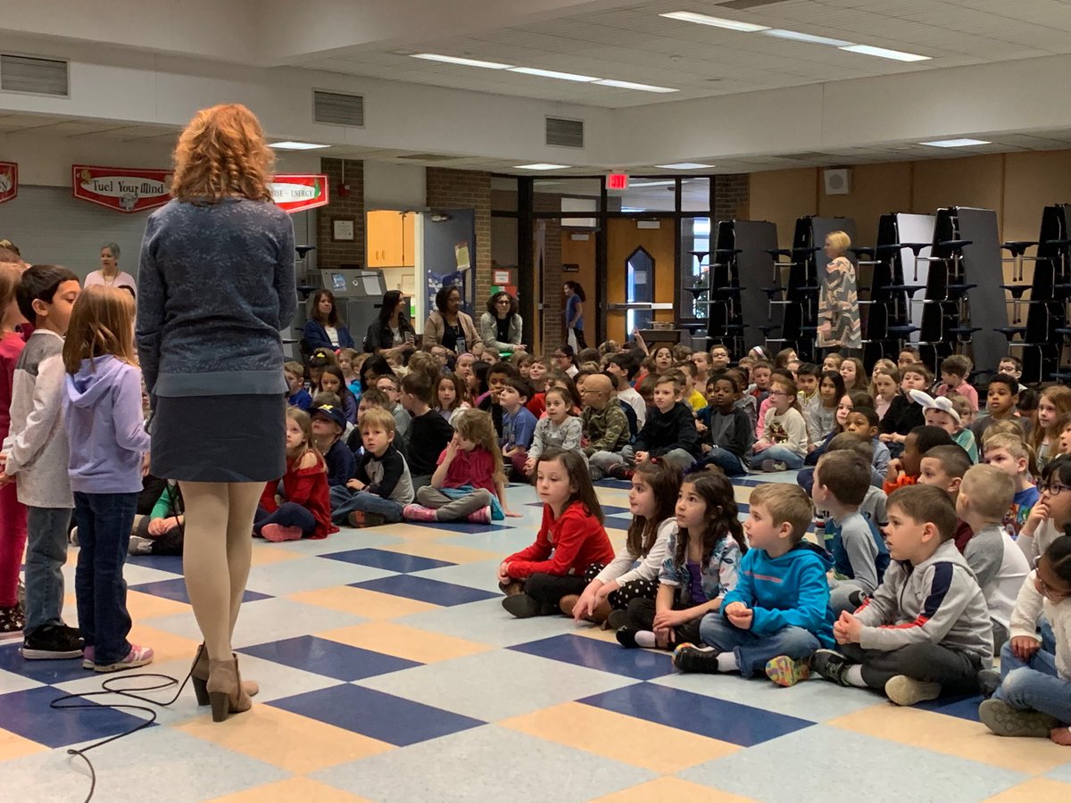 hobenrocks's tweet image. Whole body listening in action!