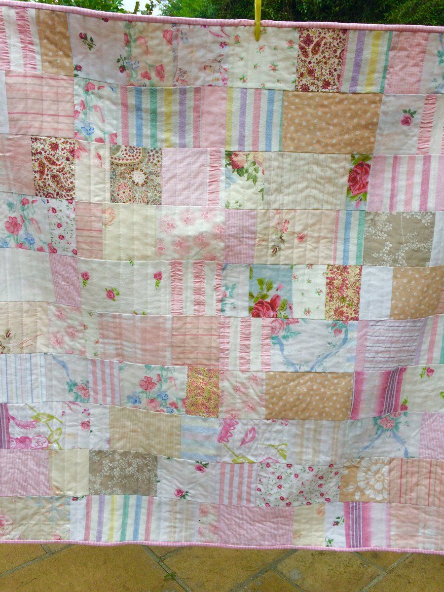 TheHouseofUp's tweet photo. Tonights #UpcycledHour #Top3RTdImage begins with our member from #SELondon @Quilterdown and the prettiest of #vintage textile #quilts - well done Nicki, 7RTs 14Likes! https://t.co/ledwPamFJJ