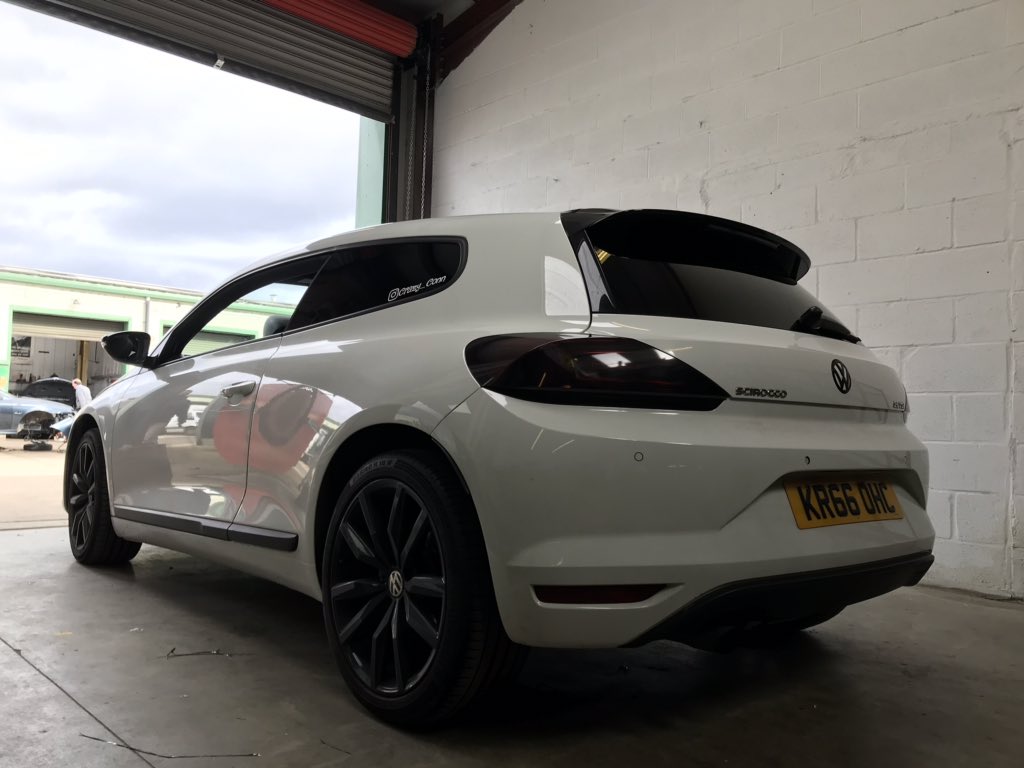 pro_tints's tweet photo. #vw #scirocco #llumar #3m #tintedwindows #windowtint #window #tint #lighttint #lighttints #blackroof #blackmirrors #pro-tints&amp;graphics https://t.co/1AtedMAGz7 https://t.co/JZGhQmVKoT