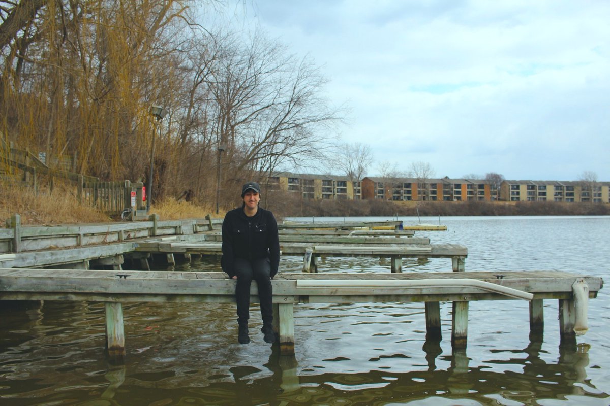alexhiner's tweet photo. I walked down to the docks.. https://t.co/RhPj0UnQoD
