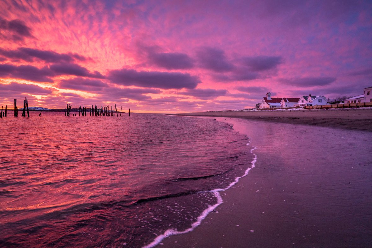 MagazineofMaine's tweet photo. Wondering what Ben has been up to? Read the latest edition of #BensPicks to find out. ➡️ https://t.co/3UjmhIJ8Ed

📷#PophamBeach Sunrise, by @photographmaine https://t.co/mkPAw25x89