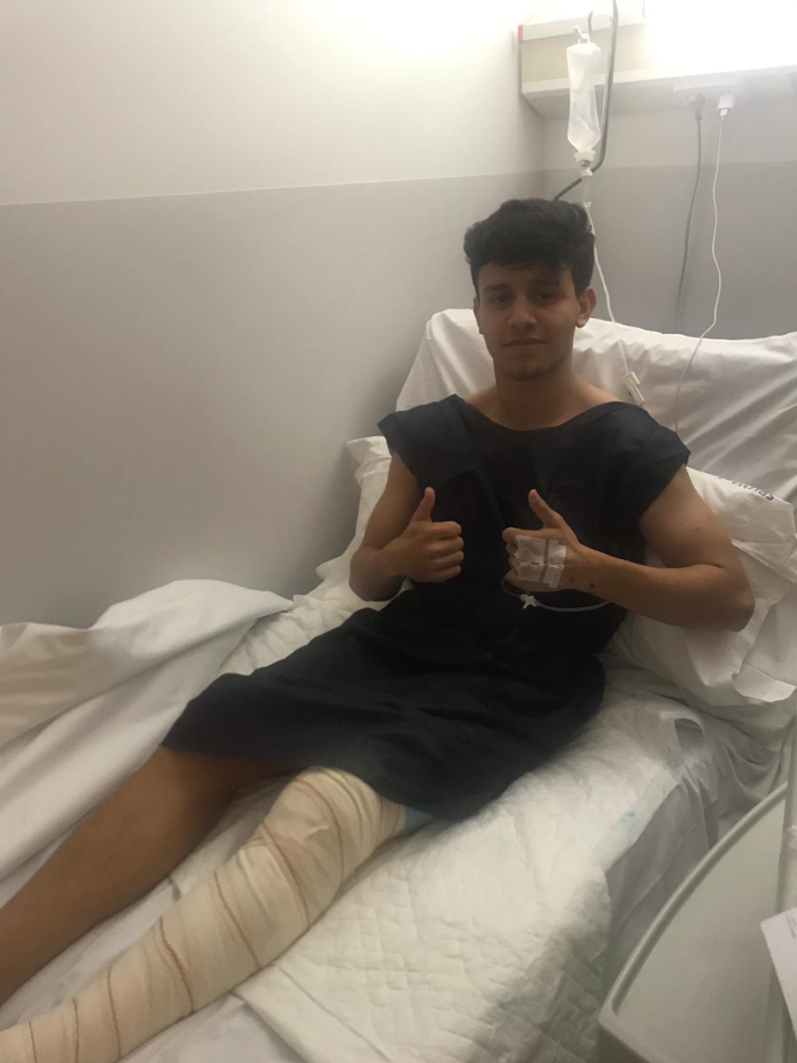 CDCanillas's tweet photo. LESIÓN 🏥| Nuestro juvenil Sebas ha sido operado satisfactoriamente 💪 del menisco, en nada estás liderando la defensa ¡MARISCAL! ⚽😜
#vamosSebas #Gogogoooo #JuvenilB https://t.co/ICg2EXqGKS