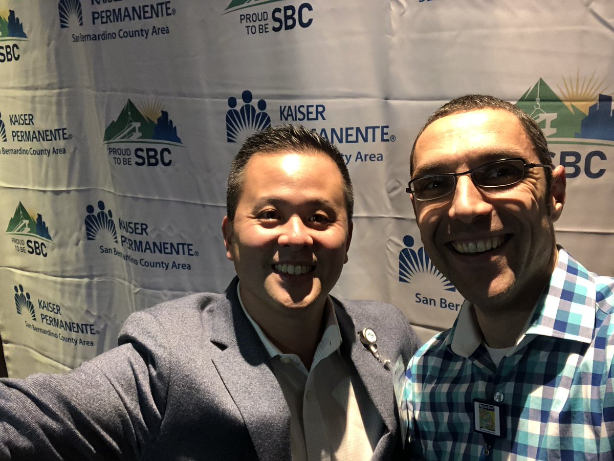 AlexMMTri's tweet photo. Having a blast at the @KPSanBernardino @PermanenteDocs #SoMe booth at our town hall w @AMazzyStory & @KIDneysMD #ProudToBeSBC #DocsWhoTweet https://t.co/PmJ77dQoxB