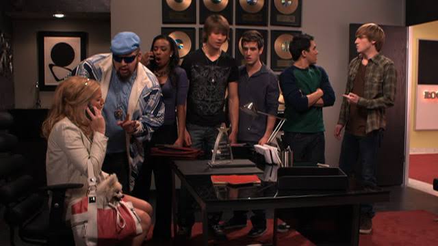 FansBTRmexico's tweet photo. Hoy se cumplen 9 años del estreno de #BigTimeDemos en EEUU.
Cuál fue su parte favorita del capítulo?
Today marks 9 years of the premiere of #BigTimeDemos in the US.
What was your favorite part of the chapter? https://t.co/dwVeT3z21t