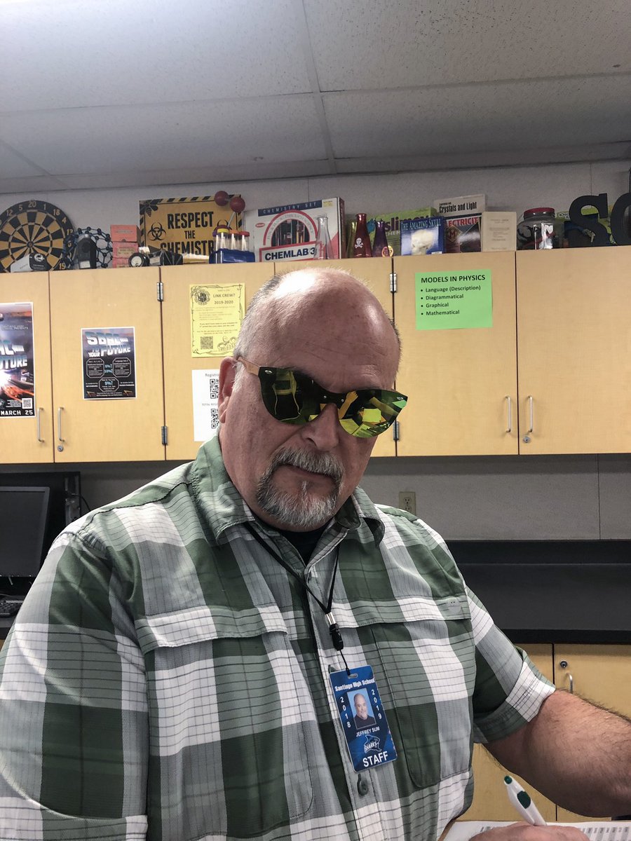 skylarlehman_'s tweet photo. no tea no shade but Mr. Sum is the best science teacher at shs #shsthebite #shsbite https://t.co/SR3bP8SidN