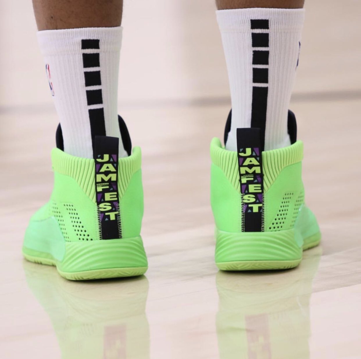 dame 5 neon green