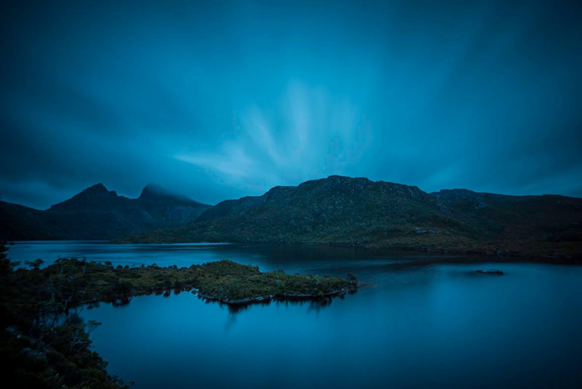 Don't risk feeling blue by missing out on the Cradle Mountain photography workshop in May with WildNature Photo Expeditions by Michael Snedic and I.

Very limited spots remaining, click the link for more details.
bit.ly/ComeToTassie