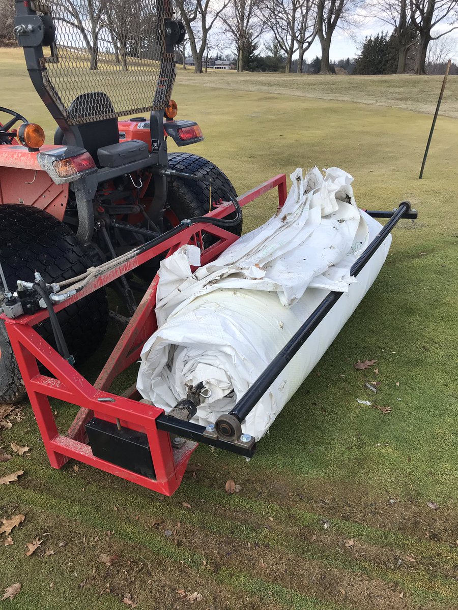 tarpdevil's tweet photo. 7,500ft2 of impermeable cover rolled and ready for storage in a matter of minutes! #thatwaseasy #tarpdeviltight #wekeepyourolling #tarpdevil https://t.co/YxBHk6BEsc