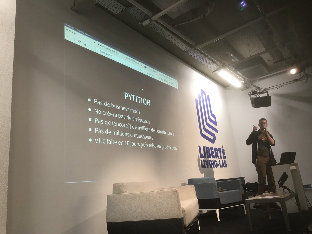 bbilloud's tweet photo. LT Soirée #fundthecode @LIBERTE_LL : présentation du projet #Pytition, site d’hébergement de pétitions respectueux de la vie privée des signataires, peut-être futur #FramaPetition de @framasoft https://t.co/wdLt5flYK6