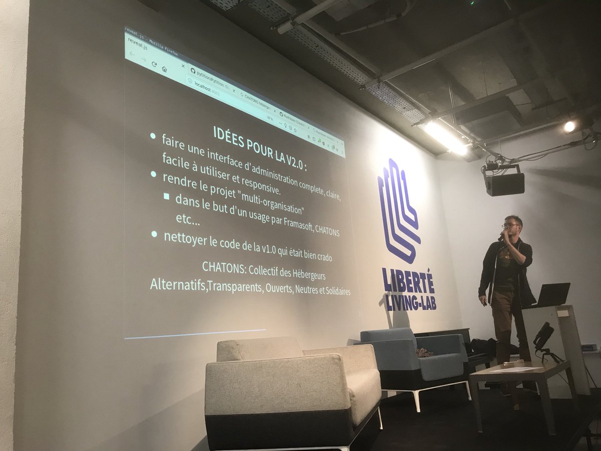 bbilloud's tweet photo. LT Soirée #fundthecode @LIBERTE_LL : présentation du projet #Pytition, site d’hébergement de pétitions respectueux de la vie privée des signataires, peut-être futur #FramaPetition de @framasoft https://t.co/wdLt5flYK6