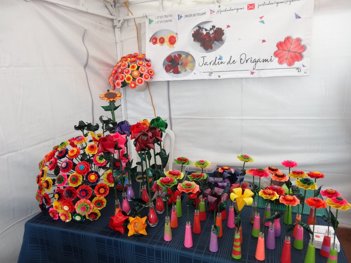 figuras y flores de origami resinadas a