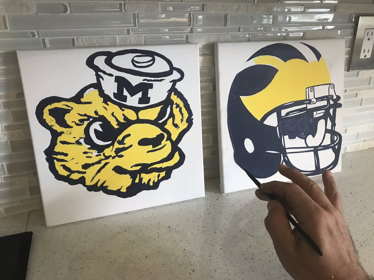 _______bradbury's tweet photo. GO BLUE! 💙💛✊🏼 #michigan #goblue #michiganwolverines #uofm #universityofmichigan #bigblue #annarbor #zingermans #themden #mden #gowolverines #ncaafootball #football https://t.co/bPHRla9giU