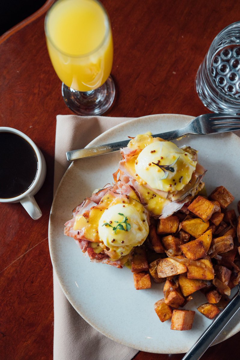 The Rich Uncle Tavern tweet media