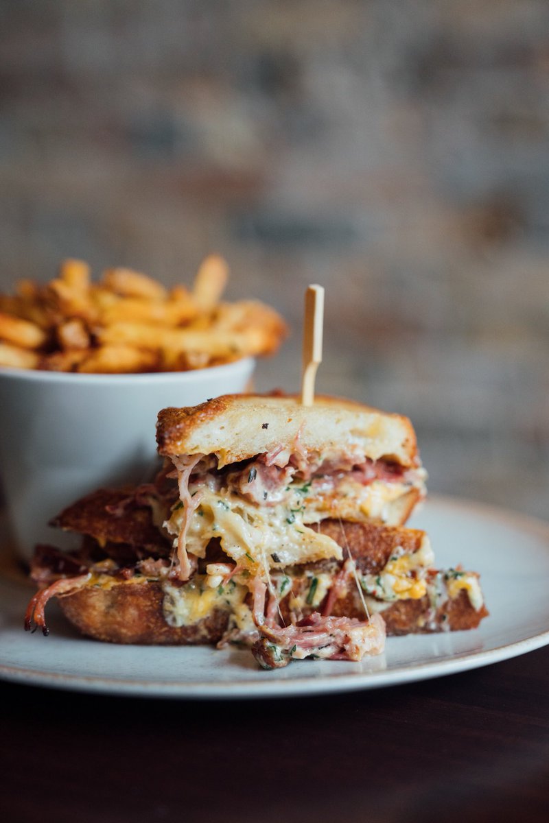 The Rich Uncle Tavern tweet media