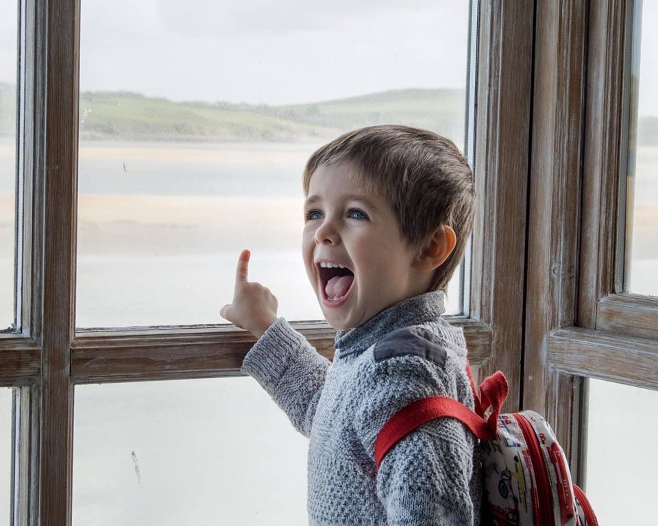 PadstowLobster's tweet photo. Hmm what can we spot on the gorgeous Camel estuary? Come and find out during our mini marine biologist event starting April 7th until 26th April, 11am - 3pm! https://t.co/V4uDUvGPHt
