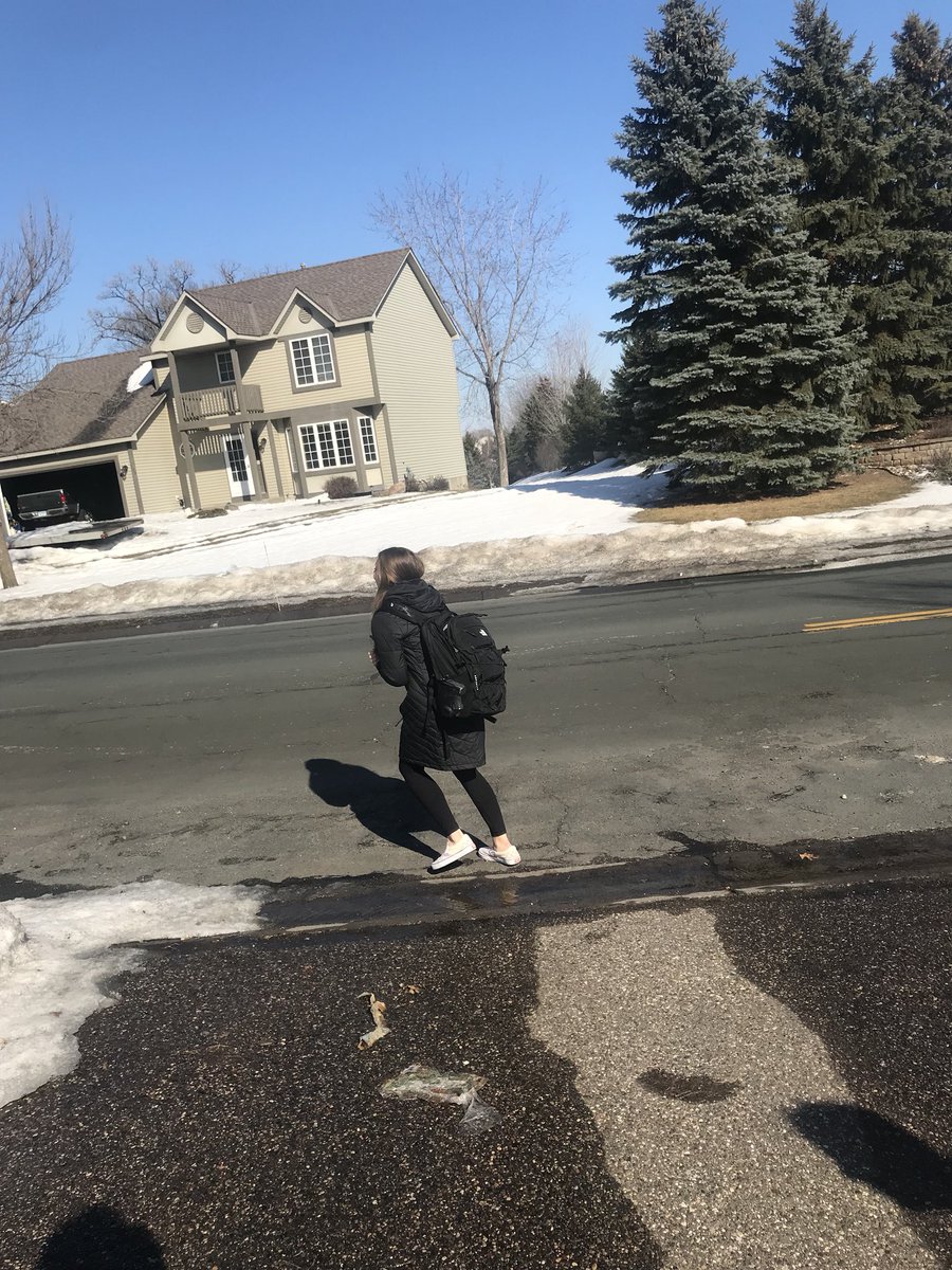 MasonsDisciples's tweet photo. Faolan pops Bekah T from gold diggers assist Mason @WoodburyNerf https://t.co/7TiyTg1Yy4