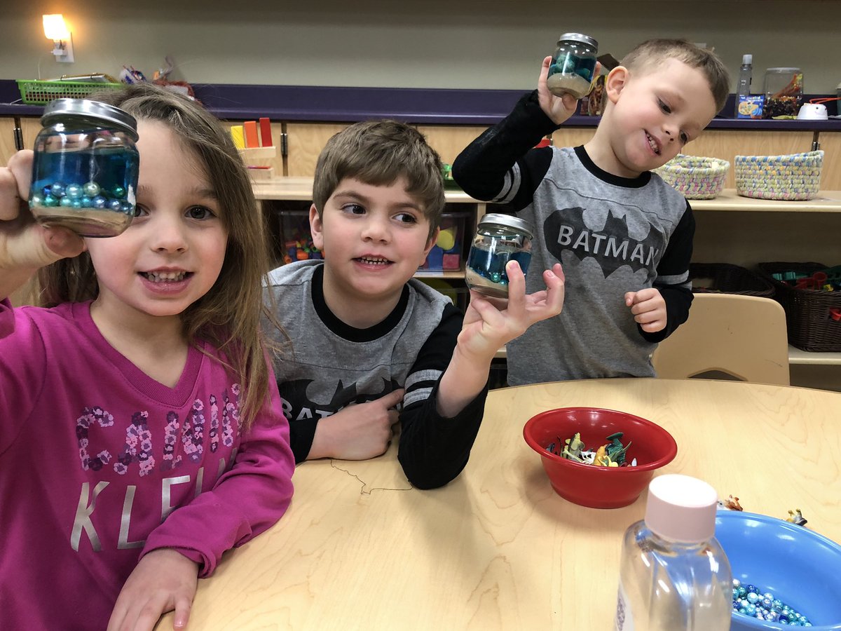 ktgrace22's tweet photo. After talking about ocean zones and density, students made their own ocean scene jars complete with shells, pearls, sand, and ocean creatures! #rowvastrong #oceanstudy https://t.co/Hcj2sPK4iL