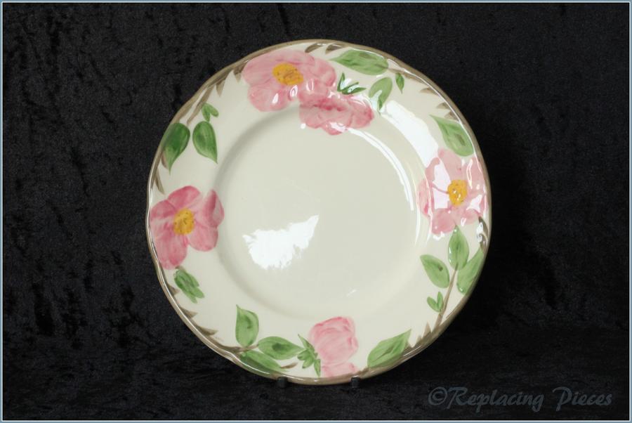 ReplacingPieces's tweet photo. Now this is something lovely from Franciscan called Desert Rose
https://t.co/Fjz0bsSM5E
Is a very beautiful dinner plate
#franciscan #desertrose #dinnerplate #plate #tableware #replacingpieces https://t.co/wIkixRcALO