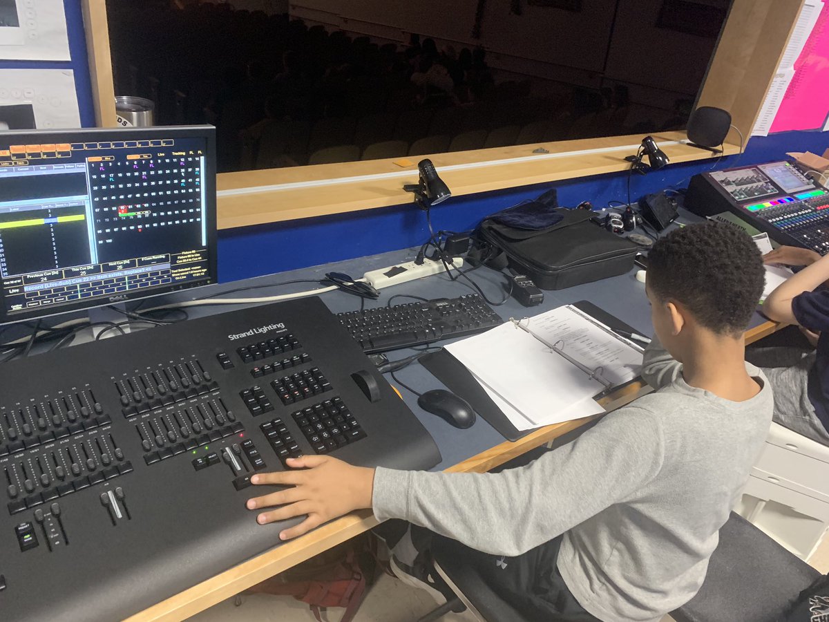 MYPDesignRIS's tweet photo. It’s getting closer - and the tech crew is ready! #intothewoodsjr #rogersint #techcrew #techcrewlife #spsheart #rogersdramadept https://t.co/r4j5BW6LzC
