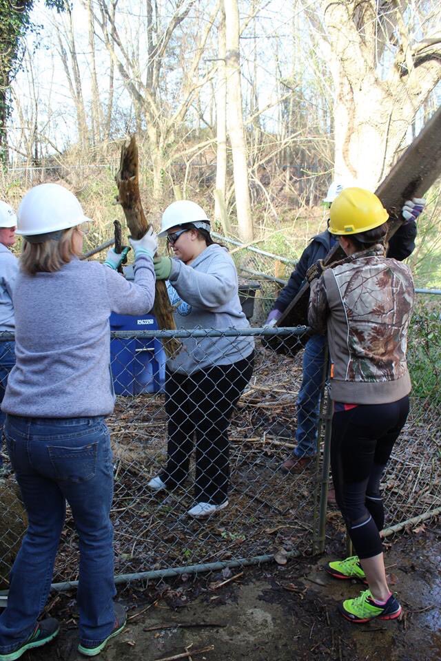 HabitatForsyth's tweet photo. Thank you @TeamDepot for your support in the @Habitat_org #RepairCorps program. Together we’ll serve those who proudly served our country.
Huge thank you to @SrServicesIncfor helping us select the family and get the project started for us!! https://t.co/i8UHwbT3Zn