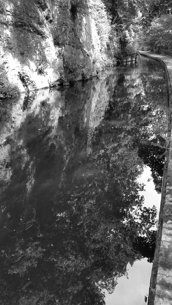 BorderlandCally's tweet photo. @LeRoiHaptalon just found these pics. Off another memory card #Monochrome #playingabout https://t.co/ycppsVsowO