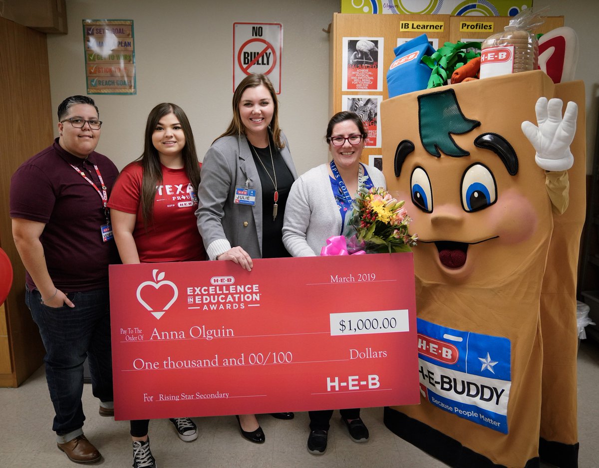 HEBexcellence's tweet photo. Round of applause to finalist Anna Olguin from Longfellow Middle School of @SAISD! Best of luck, Anna!! #HEBeducation 💯 https://t.co/XFZ1DRzcK6