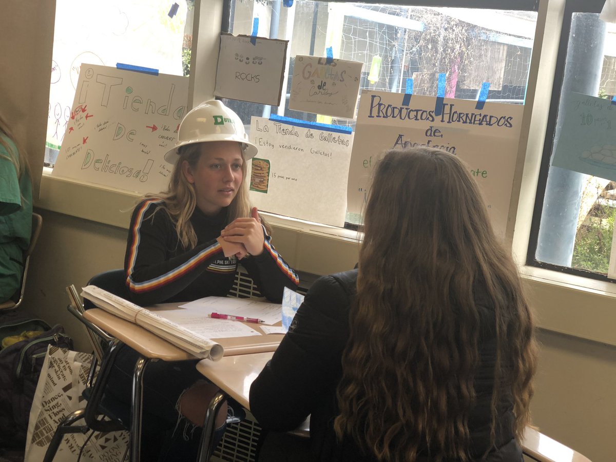 donsworldlang's tweet photo. Español 3 had a job fair today! #noinglés https://t.co/hlpfhfQfy8
