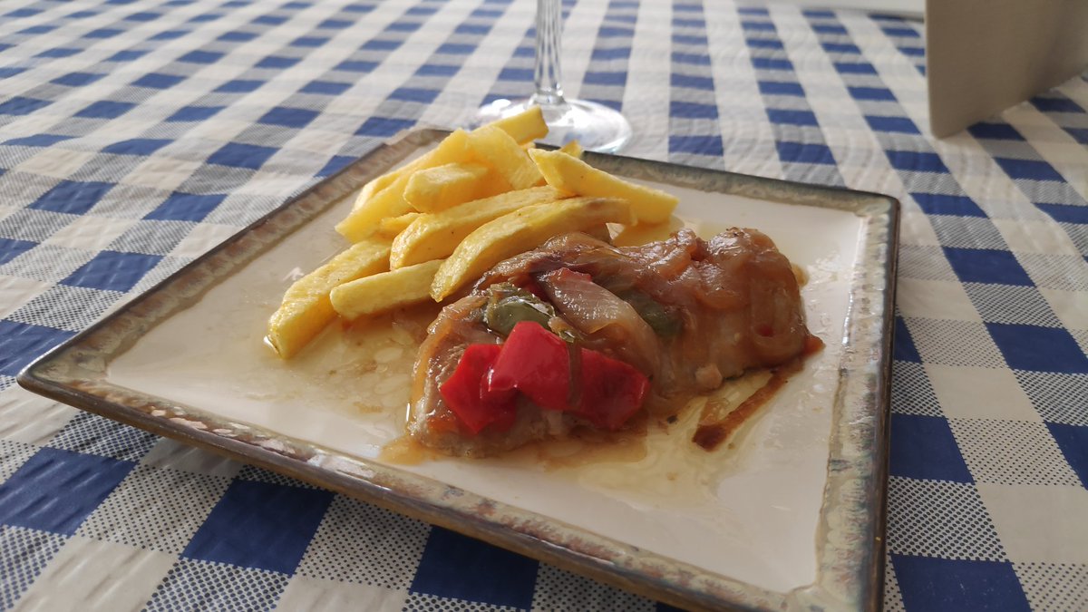 Meson_ElGrande's tweet photo. Nuestras propuestas para la VI Ruta de la Tapa de #ValencinaC Atún al horno y Cachopo ibérico #SaboreaValencina @AecoValencina @ValencinaFC @ForoValencina @FBenot @mediasevilla @CometeloCSTV https://t.co/I9HqHiQcrH