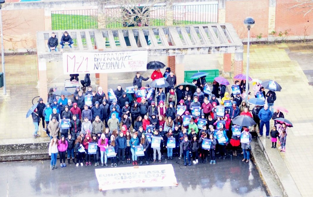 Txantreak argi dauka elkartasuna dela bidea! Mila esker babesa ematera agertu zareten guztioi. Ostegunean elkar ikusiko dugu!