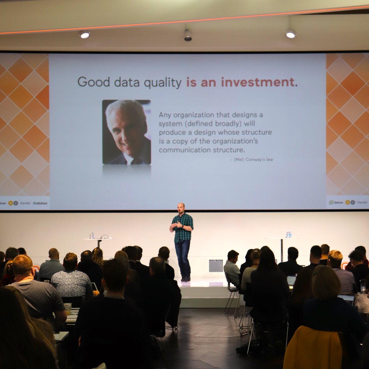 cboostdk's tweet photo. Tak til alle jer ambitiøse og inspirerende mennesker der deltog i Conversionboost i dag. Det blev en dag med masser af konkrete input til optimering, med et dejligt højt fagligt niveau og en finale der rakte op til stjernene. #cboostdk https://t.co/xMi8OlrcsF