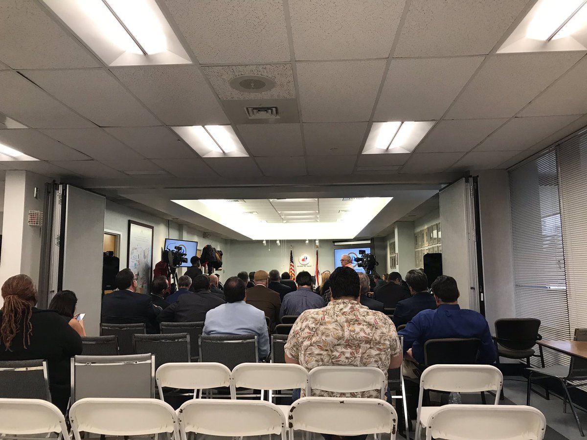 musictc21's tweet photo. Officially made it after work and a dentist appointment. Gotta make a living. #SaveLockhart @DR928 @Flight_19 https://t.co/MLyXAc3VnK