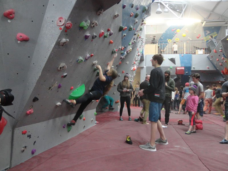 MissEdithS's tweet photo. Great time at the @rockoverclimb Psychi climbing festival. Really enjoyed the masterclass with @HannahSmith0104 and @shrimponacrimp 😁👍 https://t.co/Gnm9IHuB8H
