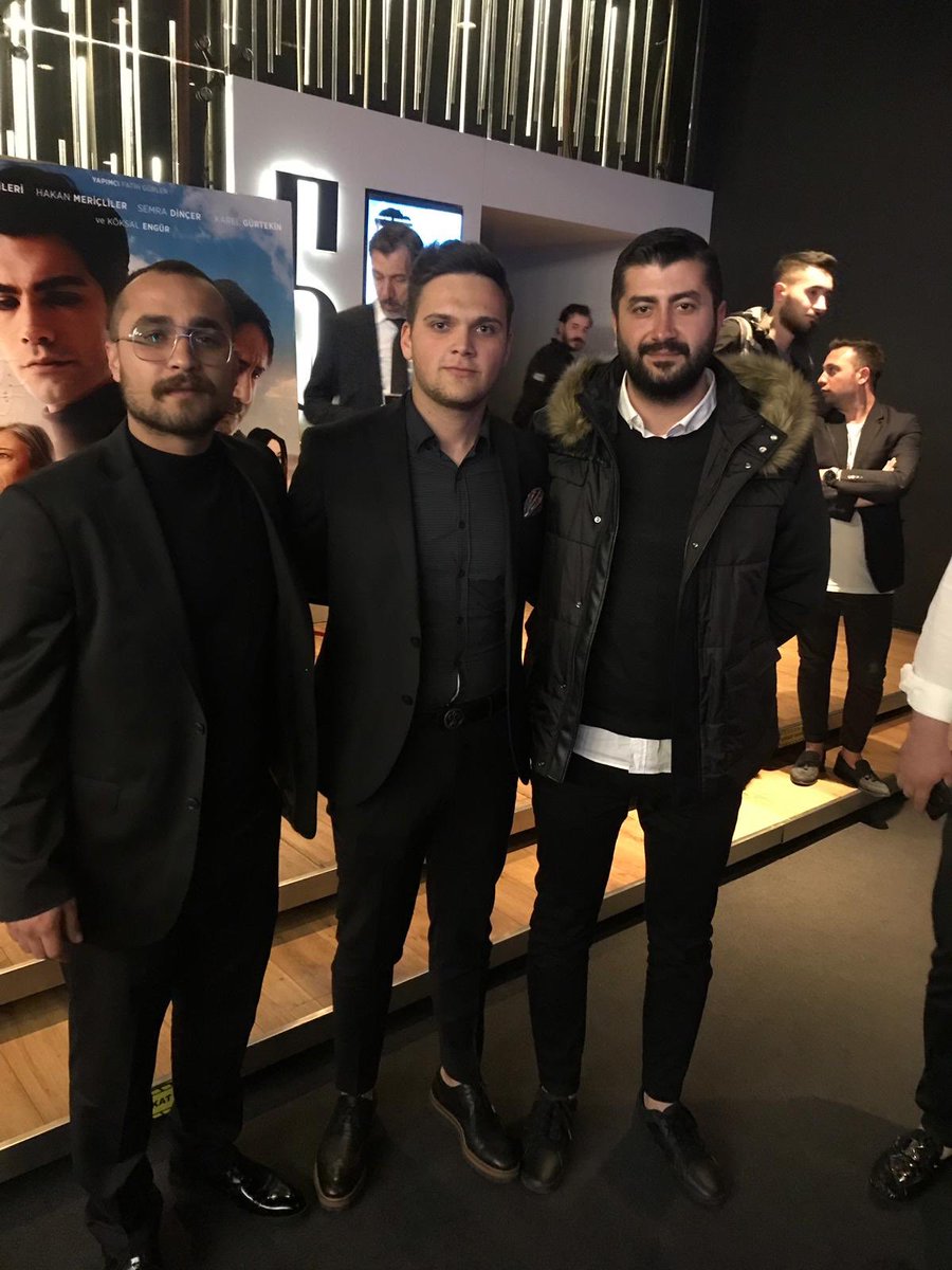 mairiunven__'s tweet photo. Gala Night💯 #alifilmi https://t.co/fHCv3SpMOP