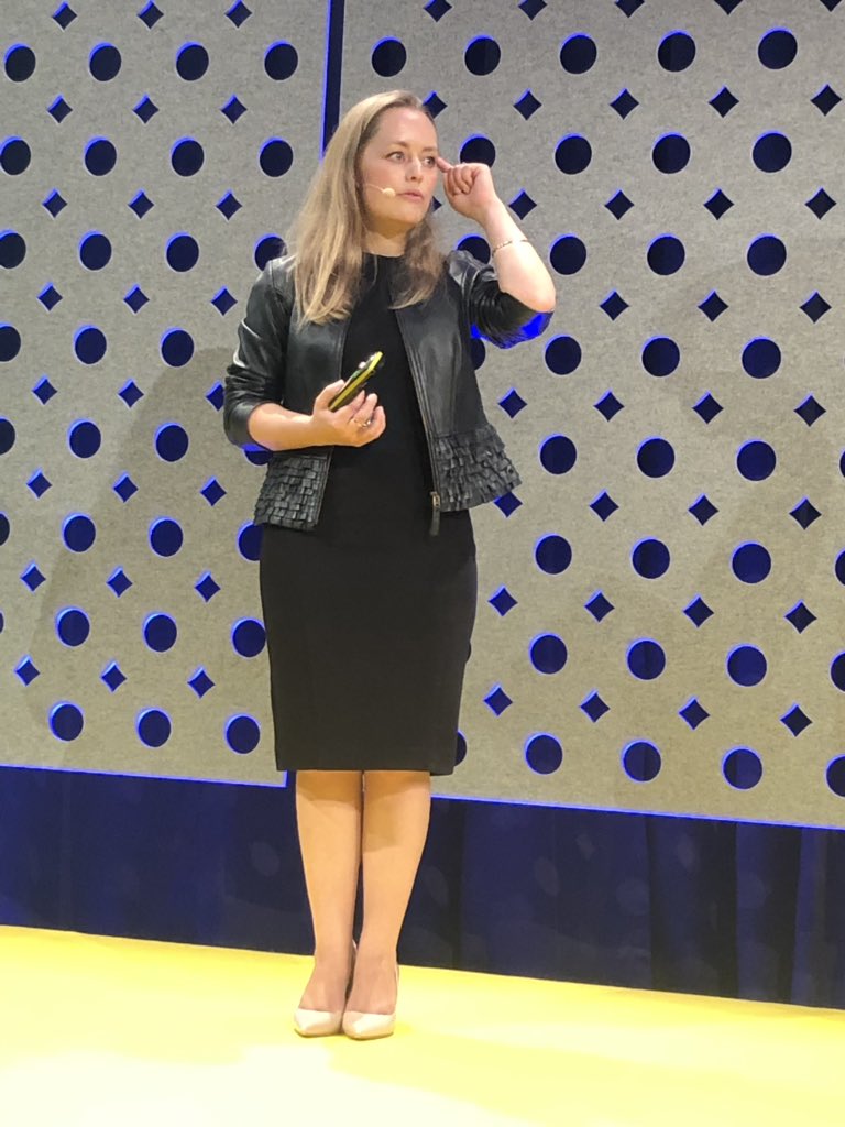 Jen_Scoular's tweet photo. Sharing fantastic story about #Dexibit, Angie Judge at #bbdsummit ”I wanted to be best in the world at something” and she’s met that goal! @angie_dexibit @Blythe_RJ #inspirational #wonenintechnology https://t.co/IDflAn4DGL