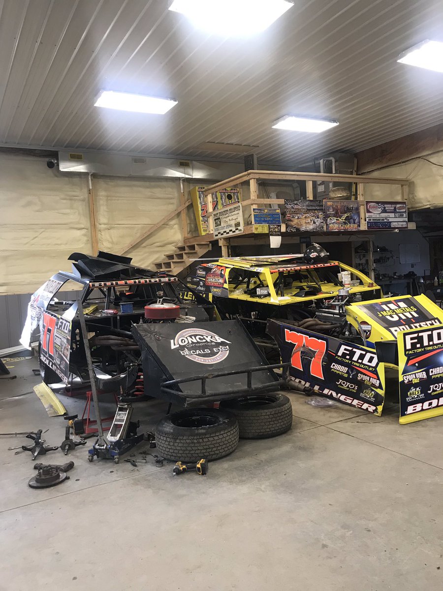 Getting both cars ready for the #thawbrawl <a href="/LaSalleSpeedway/">LaSalle Speedway</a>! <a href="/BrandonBollin18/">Brandon Bollinger</a> is gonna be making his mod debut! 🏁🏁 Hope to see everyone there! 🏁