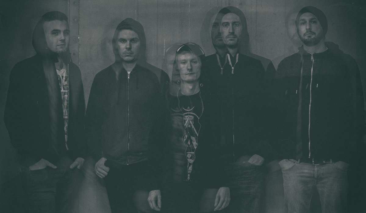 Metalorgie's tweet photo. 20 Seconds Falling Man (Post Metal, Nantes, pour amateurs de Cult Of luna, Isis, ...) a mis en images son titre Black Storm, extrait de leur second EP.
https://t.co/NtJtm8m9iy
#20SecondsFallingMan #BlackStorm #PostMetal https://t.co/e2tGFdmnEn