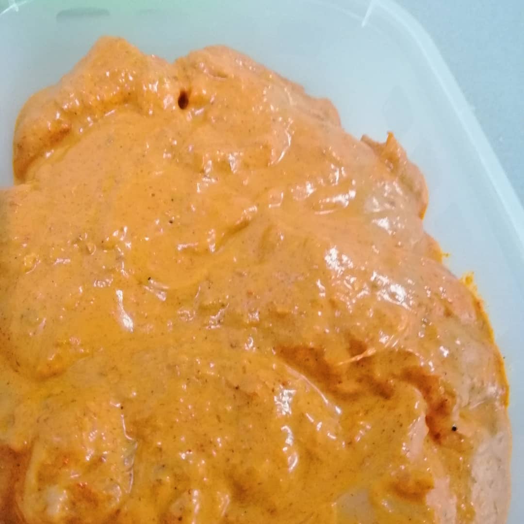 LandisKitchen's tweet photo. Doesn't look like much yet but this is my much loved Chicken Tikka!  Marinating overnight ready for the tandoor tomorrow evening!...stay tuned for the final product - its gonna be delish! #indiancuisine #chickentikka #tandoor #grilledchicken #tasty #chickenlovers #midweekmeal https://t.co/IbT7sPu89S