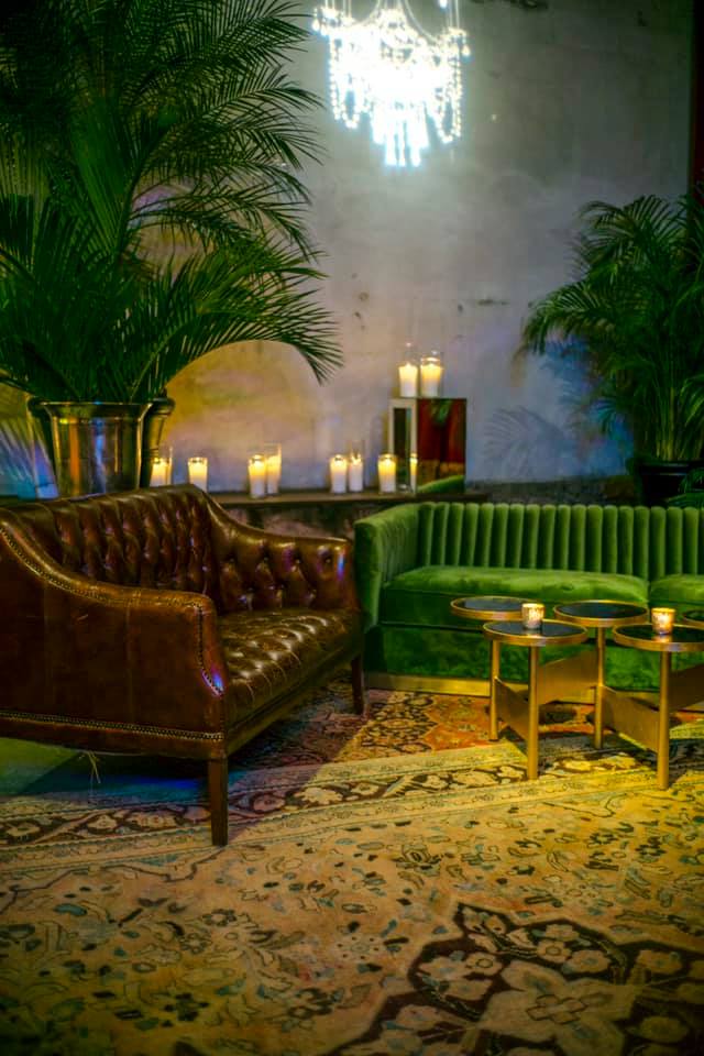 GothamStagesNY's tweet photo. You might not be able to relax but at least your guest will! Color and tone have a great effect on mood. Loving the ambience! 💚 #eventspace #fullservicestudio https://t.co/WrnmhKNsCN