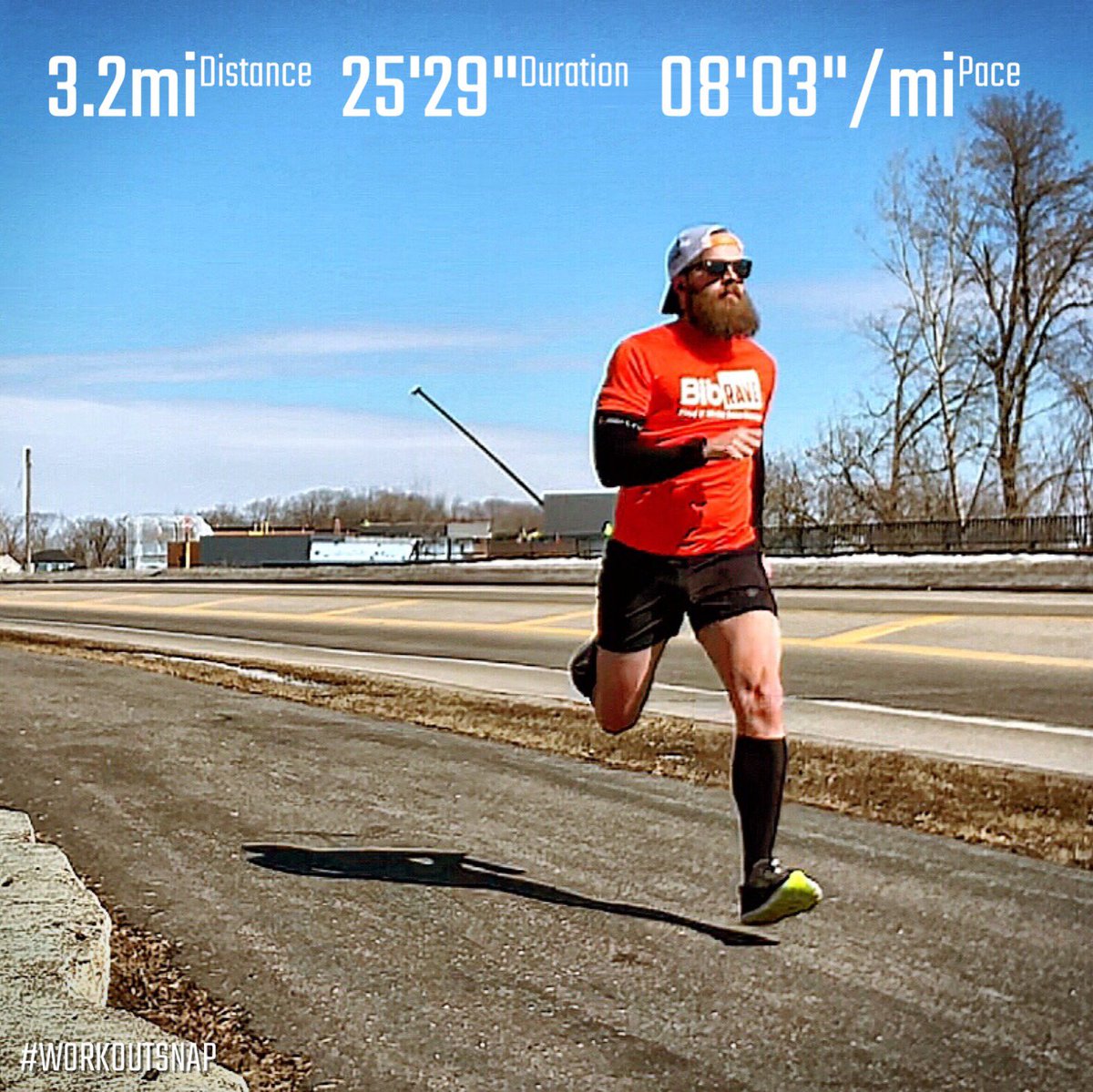 beardontherun's tweet image. Getting out enjoying the nice weather we are seeing this week in MN...and can you believe I am in shorts!! Shorts and high socks are my jam, that’s why I’m loving testing these @CEPCOMPRESSION socks!!
#BibChat #BibRavePro  #CEPCompression #CEPBR