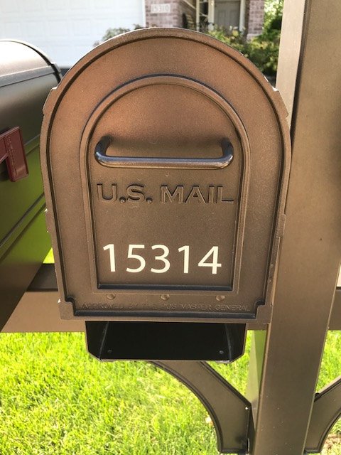 xcalgraphx's tweet photo. The weather is finally warming up, so it's the perfect time to update your mailbox. Take a look at some of these examples, and your own custom decal at https://t.co/jwWLiw4OAH  #xcaliburinkgraphx https://t.co/Cc3CXyNYbE