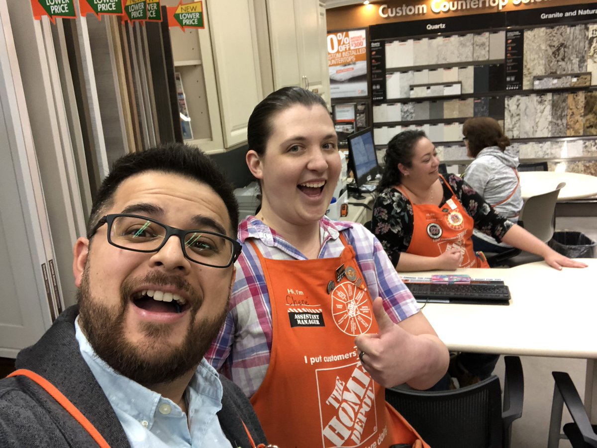 mike_thd's tweet photo. Thanks Chene for letting me do a PK on kitchen Make over and closets! #EveryStoreEveryDay https://t.co/KDrIjWupvG