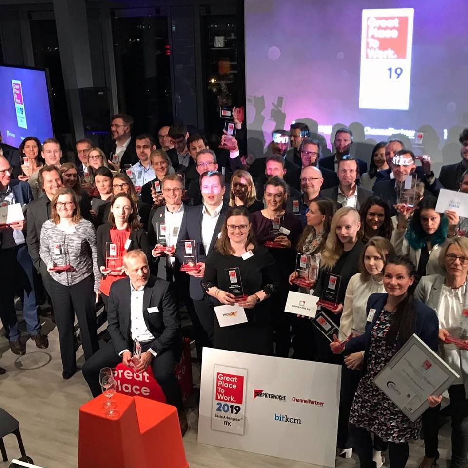 orderbase's tweet photo. #orderbase macht das Treppchen voll: Wir freuen uns heute riesig über Platz 1 🏆🥇 "Beste Arbeitgeber in der ITK" in der Größenklasse 50-100 Mitarbeitende! #GPTW2019 #Bestearbeitgeber @GPTWDeutschland https://t.co/cemUaDehBo