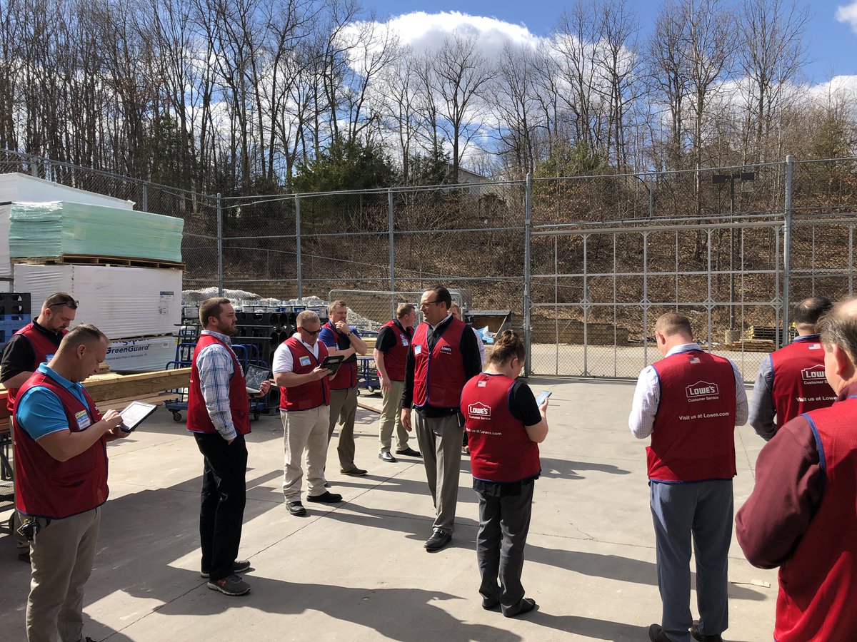 JodiLongHR's tweet photo. Talking about focuses for Spring....we are ready @Lowes in #StateCollege! @CAJayhawk92 @VaeVictus71 https://t.co/SqRKwCxeL3