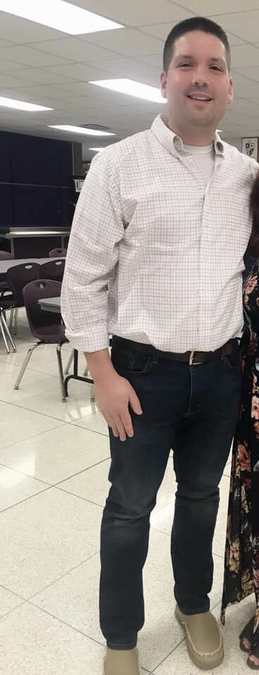 kbbush12's tweet photo. Just wondering, but is this the same shirt??? 3 years later????? @ameristudies https://t.co/L35Hu8wggG