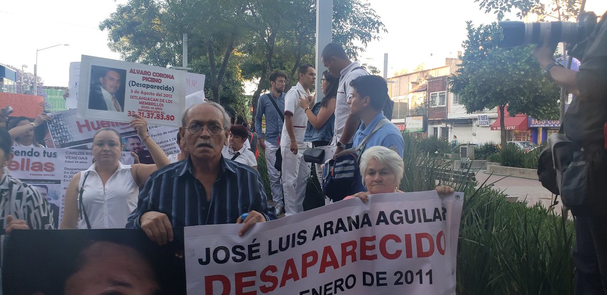 PC_UdeG's tweet photo. Nos encontramos apoyando la marcha NoSomos3SomosTodxs de la @FEU_UdeG @michuymedina @CesarBarbaD @CGSU_UdeG @DiegoRuiz78 https://t.co/7oGYHIFUyf